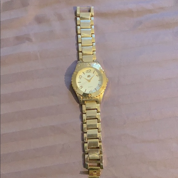 Francesca’s Collections gold elephant watch - Picture 4 of 7